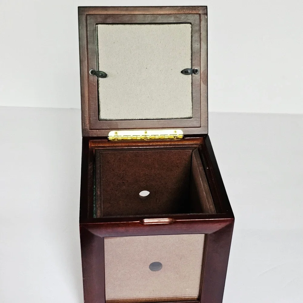 The Bombay Company wood shows